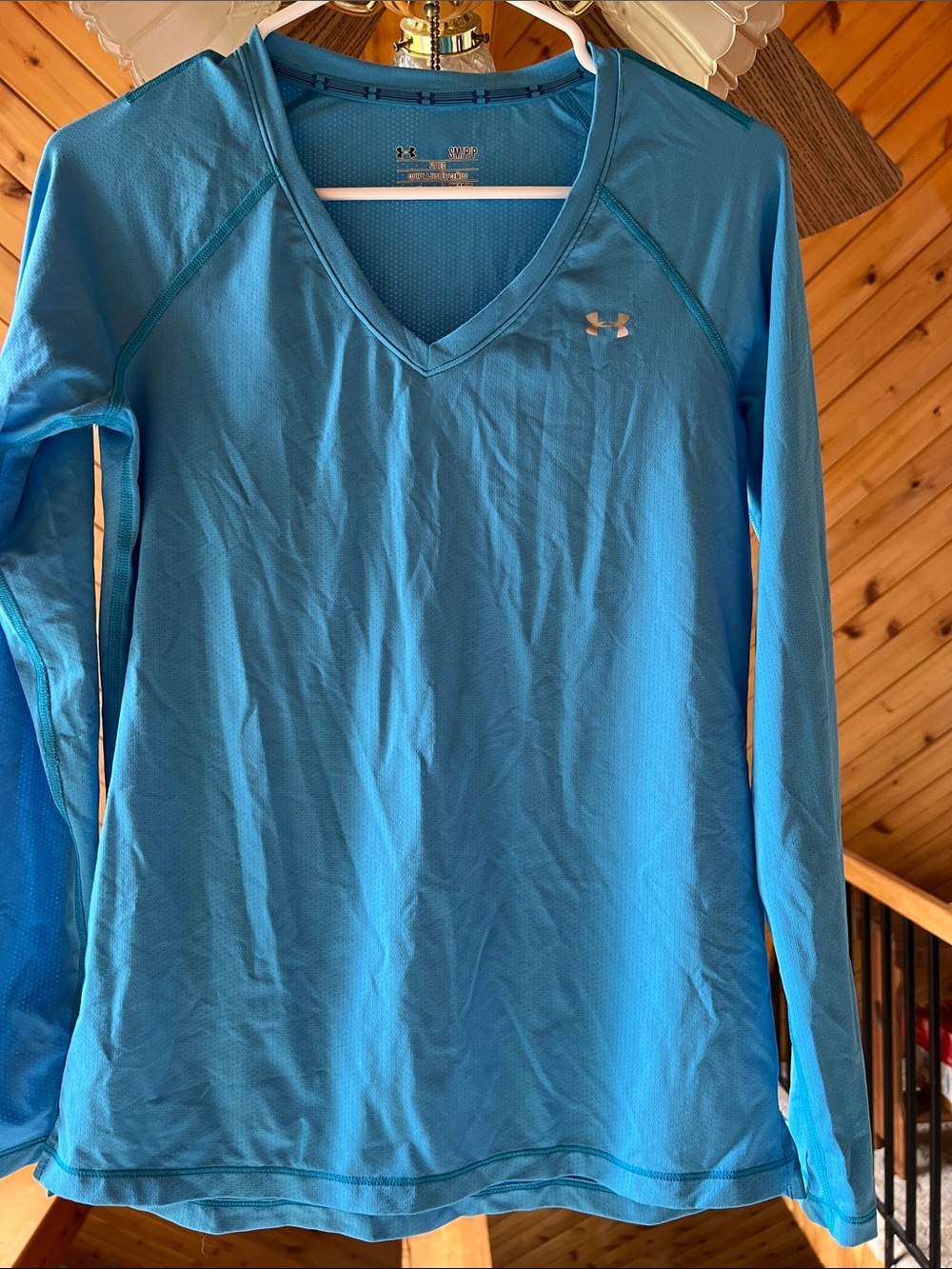 Under Armour Women's Teal Blue V-Neck Long Sleeve Performance Top